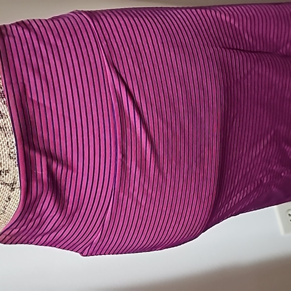 NWT 3xl maroon with blue jacquard stripes lularoe cassie. - Picture 2 of 4